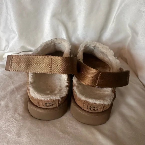 Ugg Golden star Cozy Clog Size 7 - Picture 5 of 10